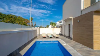 Casa en venta en Carrer del Boyero, Núcleo (Pilar de la Horadada) de 424.900 €