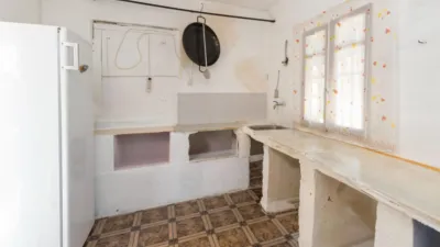 Casa en venta en Calle Font de la Salud, 16, Norte (Castelló de la Plana) de 75.000 €