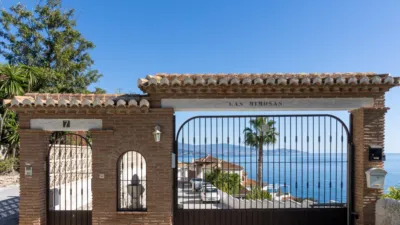 Chalet en venta en Calle de Pinotajos, 7, Velilla (Almuñécar) de 595.900 €