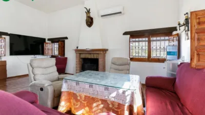 Rustic finca on Calle 18320 photo 9
