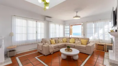 Chalet en venta en Calle de Pinotajos, 7, Velilla (Almuñécar) de 595.900 €