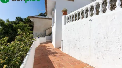 Chalet en venta en Calle de Pinotajos, 7, Velilla (Almuñécar) de 595.900 €