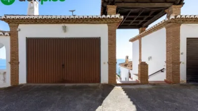 Chalet en venta en Calle de Pinotajos, 7, Velilla (Almuñécar) de 595.900 €