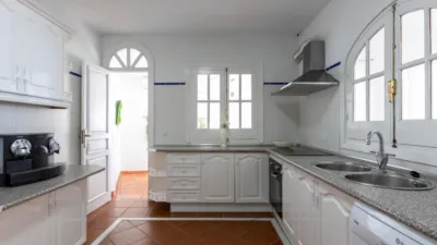Chalet en venta en Calle de Pinotajos, 7, Velilla (Almuñécar) de 595.900 €