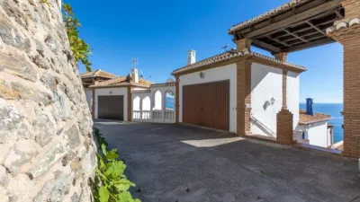 Chalet en venta en Calle de Pinotajos, 7, Velilla (Almuñécar) de 595.900 €