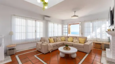 Chalet en venta en Calle de Pinotajos, 7, Velilla (Almuñécar) de 595.900 €