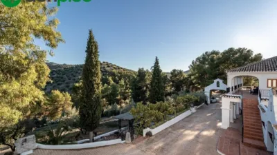 Chalet on Cortijo Salinas Street photo 57