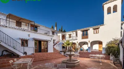Chalet on Cortijo Salinas Street photo 8