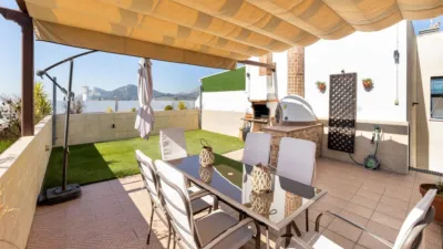 Duplex on Calle de la Gardenia photo 4