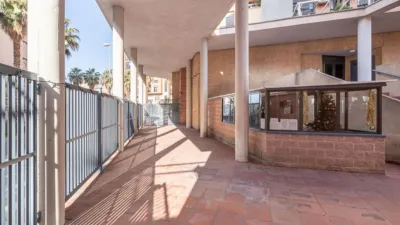 Piso en venta en Calle Pdta Jose Fernandez Mtnez, Número 6, Los Periodistas-Parque Almunia-Albayda (Granada Capital) de 379.000 €