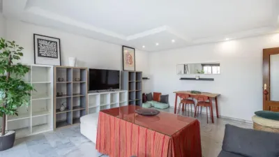Piso en venta en Calle Pdta Jose Fernandez Mtnez, Número 6, Los Periodistas-Parque Almunia-Albayda (Granada Capital) de 379.000 €