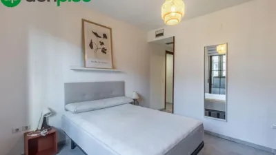Piso en venta en Calle Pdta Jose Fernandez Mtnez, Número 6, Los Periodistas-Parque Almunia-Albayda (Granada Capital) de 379.000 €