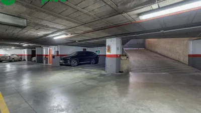 Piso en venta en Calle Pdta Jose Fernandez Mtnez, Número 6, Los Periodistas-Parque Almunia-Albayda (Granada Capital) de 379.000 €