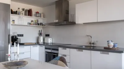 Apartment on Avenida Ramblas de Oleza photo 11