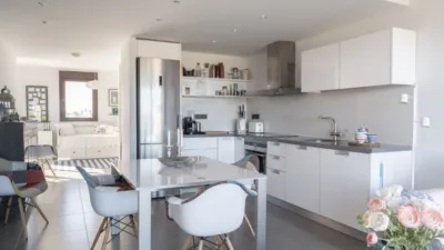 Apartment on Avenida Ramblas de Oleza photo 9