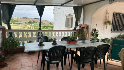 Chalet en venta en Avenida de Joaquín Costa, Caspe de 259.900 €