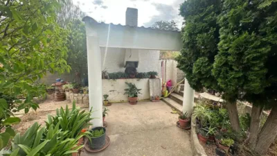 Chalet en venta en Avenida de Joaquín Costa, Caspe de 259.900 €