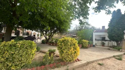 Chalet en venta en Avenida de Joaquín Costa, Caspe de 259.900 €