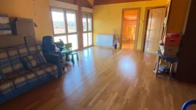 Chalet in Albillos photo 40