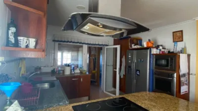 Chalet in Albillos photo 4