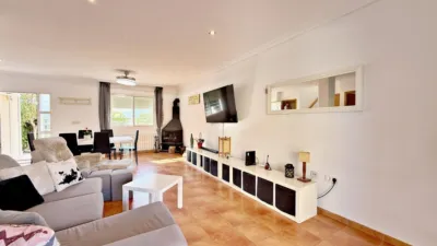 Chalet on Baix Maestrat Street (Del) photo 16
