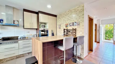 Chalet on Baix Maestrat Street (Del) photo 17