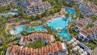 Dúplex en venta en Avenida de las Américas, Playa de Las Américas (Arona) de 725.000 €