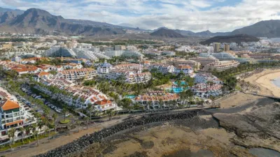 Dúplex en venta en Avenida de las Américas, Playa de Las Américas (Arona) de 725.000 €