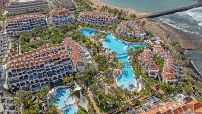 Dúplex en venta en Avenida de las Américas, Playa de Las Américas (Arona) de 725.000 €