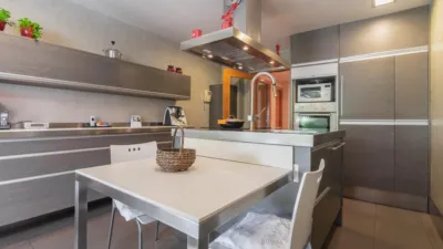 Casa adosada en venta en Beloso, Beloso-Ripagaina (Pamplona - Iruña) de 820.000 €