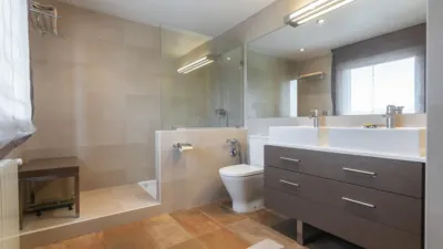 Casa adosada en venta en Beloso, Beloso-Ripagaina (Pamplona - Iruña) de 820.000 €