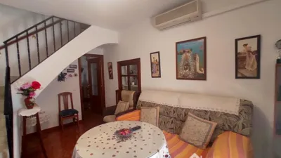 Terraced house on Calle de la Virgen del Castillo photo 5