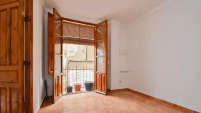 Apartment on Gumiel Street, San Pedro photo 29