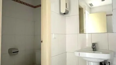 Local comercial en venta en 2º Ensanche, Ensanches - Zabalguneak (Pamplona - Iruña) de 185.000 €