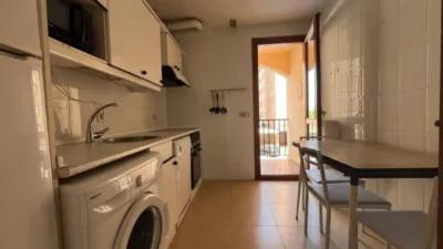 Piso en alquiler en Mendebaldea, Ermitagaña-Mendebaldea-Etxabakoitz (Pamplona - Iruña) de 950 €<span>/mes</span>