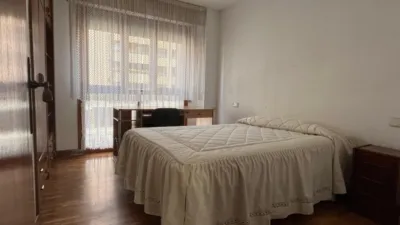 Piso en alquiler en Mendebaldea, Ermitagaña-Mendebaldea-Etxabakoitz (Pamplona - Iruña) de 950 €<span>/mes</span>