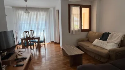 Piso en alquiler en Mendebaldea, Ermitagaña-Mendebaldea-Etxabakoitz (Pamplona - Iruña) de 950 €<span>/mes</span>
