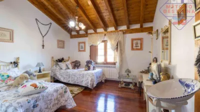 Semi-detached house on Calle Poblado Renedo photo 35