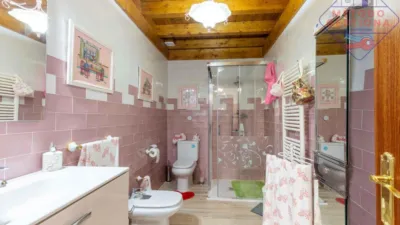 Semi-detached house on Calle Poblado Renedo photo 37
