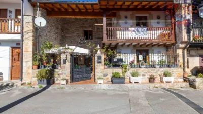 Semi-detached house on Calle Poblado Renedo photo 4