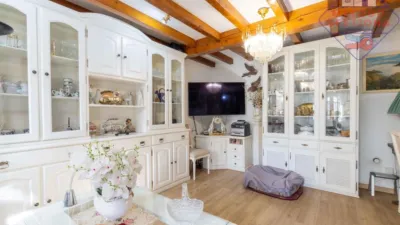 Semi-detached house on Calle Poblado Renedo photo 10