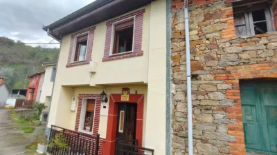 Rustic house on Calle La Longa, No. 3 photo 2