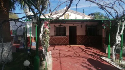 Chalet on Urb. Pradollano Street photo 3