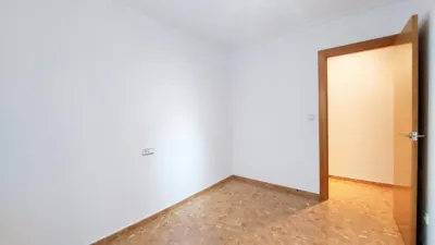 Piso en alquiler en Plaza Madrid/ Toscar, Carrús Oeste-El Toscar (Distrito Núcleo Urbano. Elx - Elche) de 700 €<span>/mes</span>