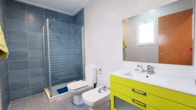 Piso en alquiler en Plaza Madrid/ Toscar, Carrús Oeste-El Toscar (Distrito Núcleo Urbano. Elx - Elche) de 700 €<span>/mes</span>