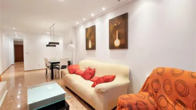 Piso en alquiler en Plaza Madrid/ Toscar, Carrús Oeste-El Toscar (Distrito Núcleo Urbano. Elx - Elche) de 700 €<span>/mes</span>