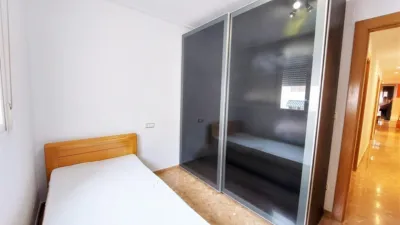 Piso en alquiler en Plaza Madrid/ Toscar, Carrús Oeste-El Toscar (Distrito Núcleo Urbano. Elx - Elche) de 700 €<span>/mes</span>