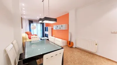 Piso en alquiler en Plaza Madrid/ Toscar, Carrús Oeste-El Toscar (Distrito Núcleo Urbano. Elx - Elche) de 700 €<span>/mes</span>