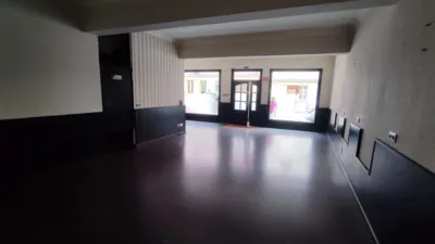 Local comercial en alquiler en Calle de Chile - Més