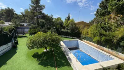 Chalet en alquiler en Calle Mestre Granados, El Vedat-Santa Apol·lònia (Torrent) de 2.700 €<span>/mes</span>